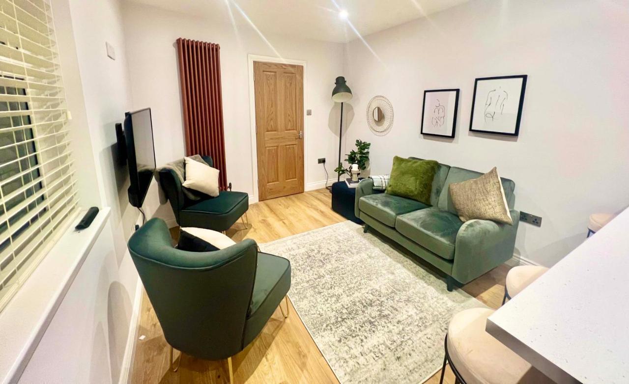 스완지 Gorgeous Newly Renovated 2 Double Bed Flat 아파트 외부 사진