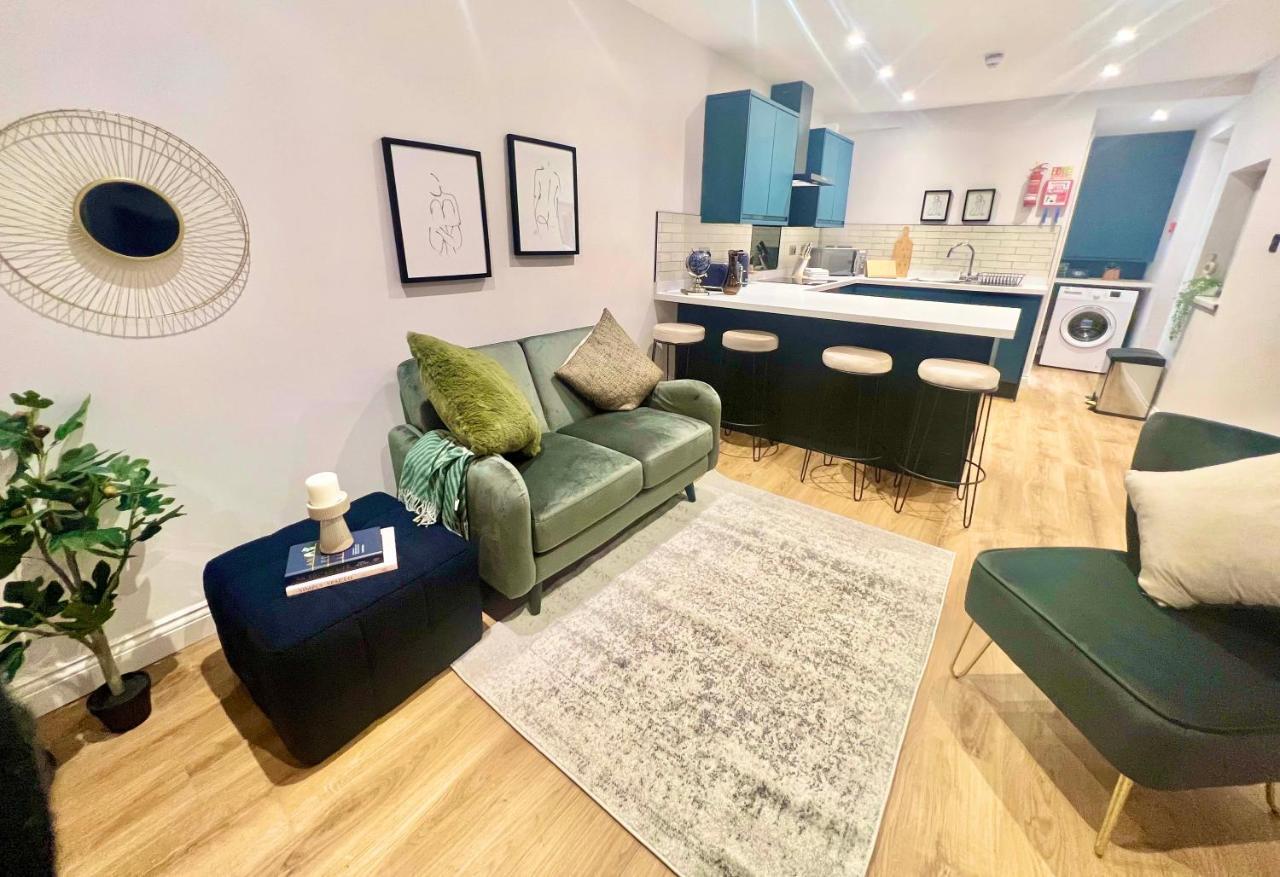 스완지 Gorgeous Newly Renovated 2 Double Bed Flat 아파트 외부 사진