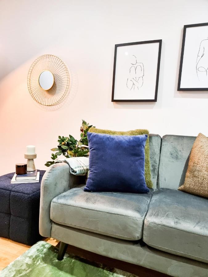 스완지 Gorgeous Newly Renovated 2 Double Bed Flat 아파트 외부 사진