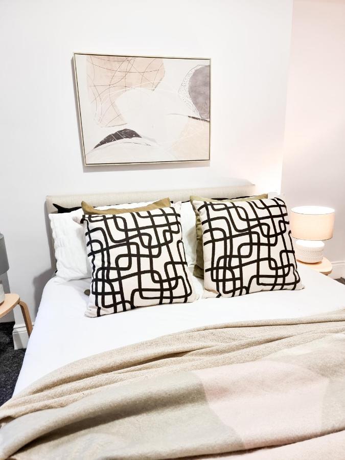 스완지 Gorgeous Newly Renovated 2 Double Bed Flat 아파트 외부 사진