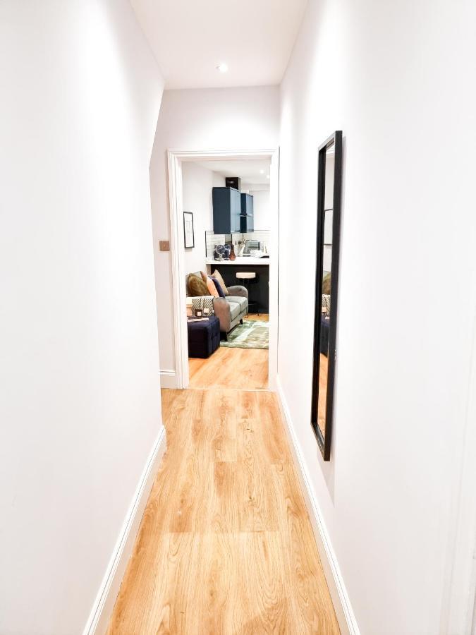 스완지 Gorgeous Newly Renovated 2 Double Bed Flat 아파트 외부 사진